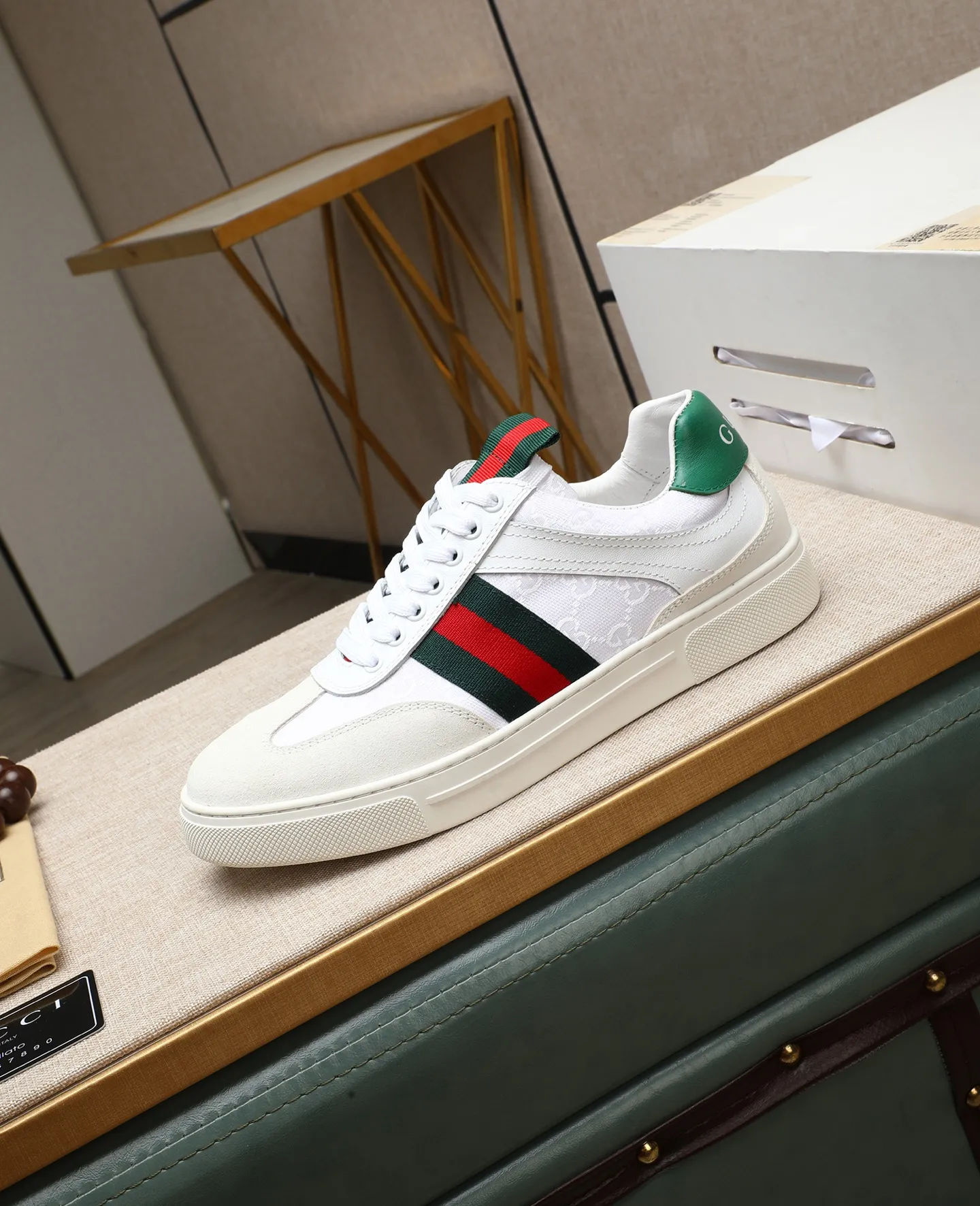 Men's men's shoes 💰440 GUCCI🔍🔍The latest model is on sale at the same time at the counter. Original calfskin imported from Italy, genuine leather lining, (high-end, noble, and classy) with exquisite workmanship. Sole: Original sole provided by the original factory, ⚠Exclusive double-layer movable molded sole super comfortable⚠, real shot 🎬The real thing is better🔍🔍"High quality·Follow the order" Code number 38-44